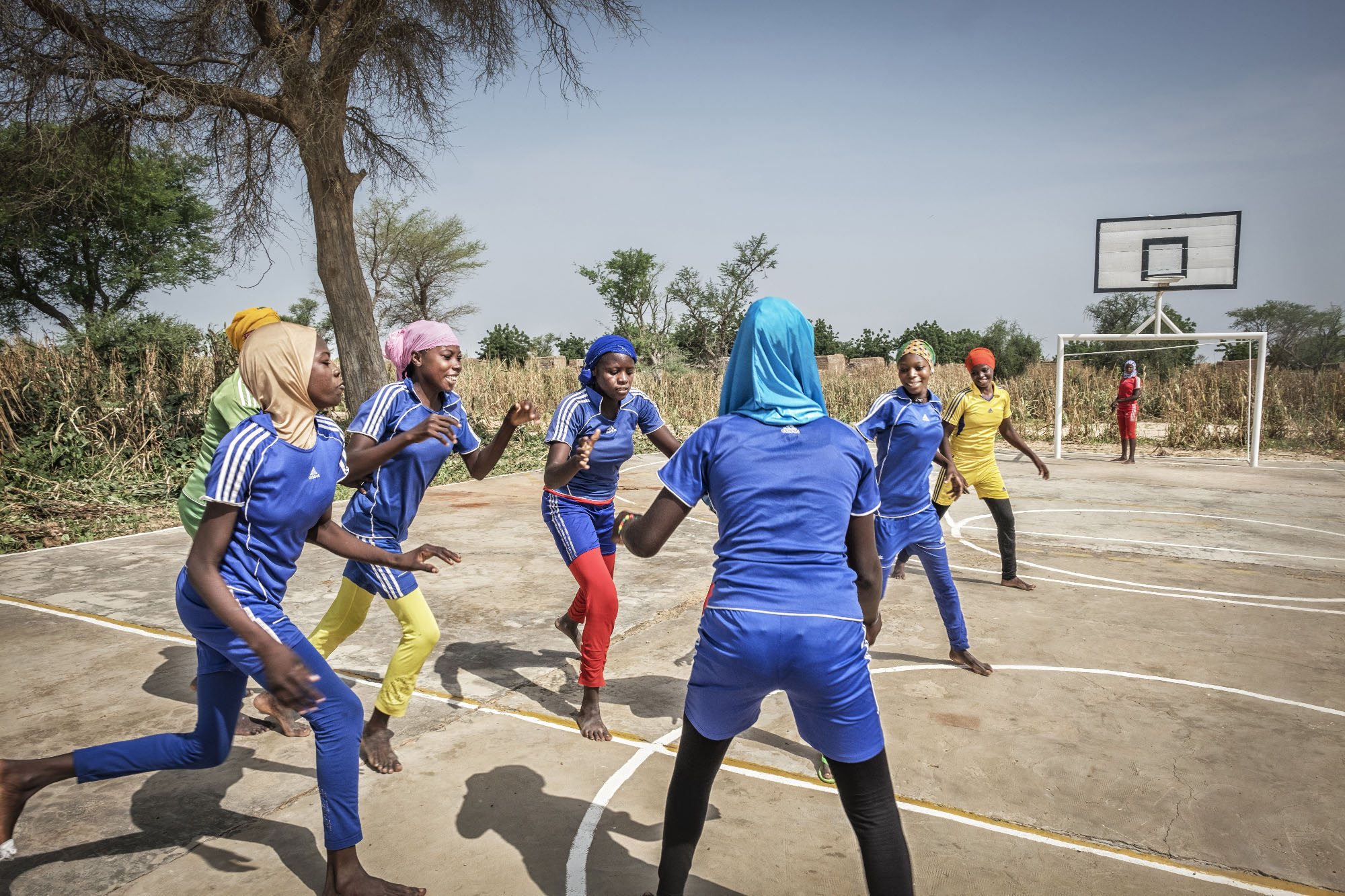 young girls from Niger playing basketball