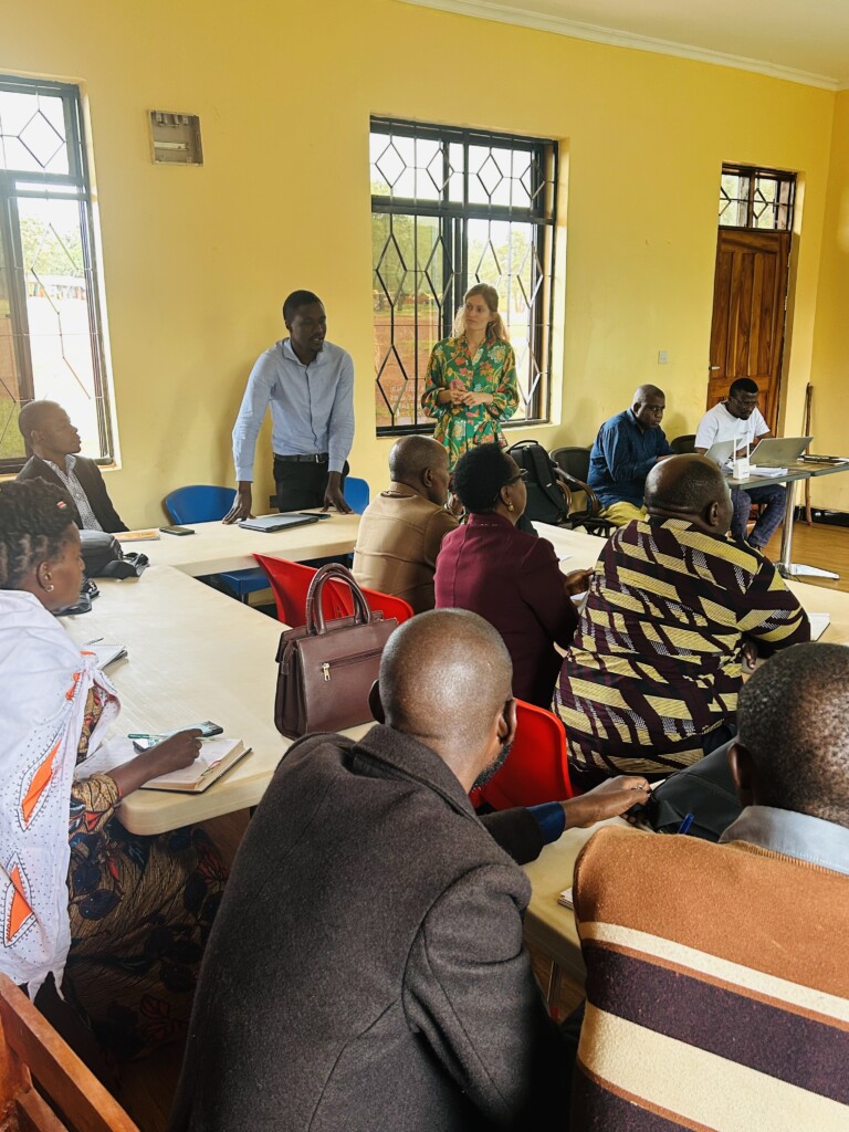 Margot facilitating the Digital 4 Education Learning Community.